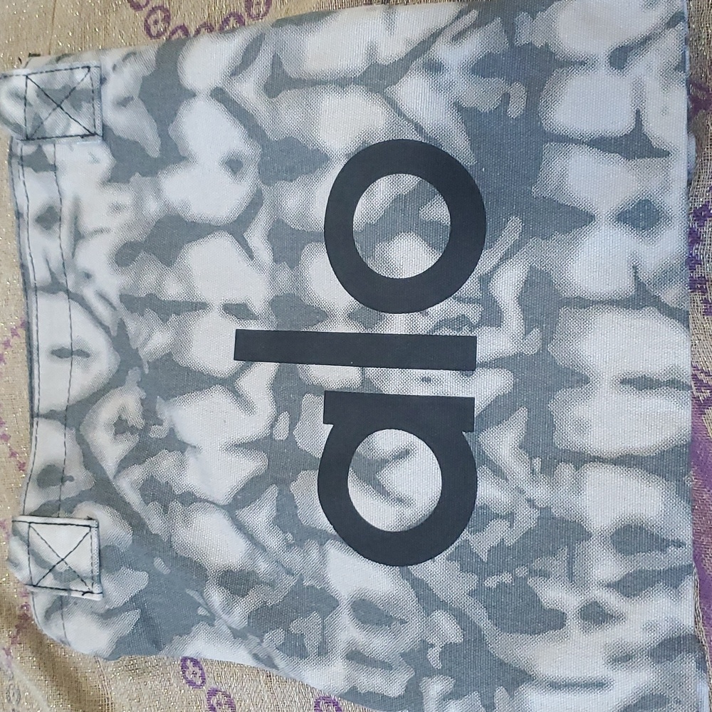 Alo yoga tote